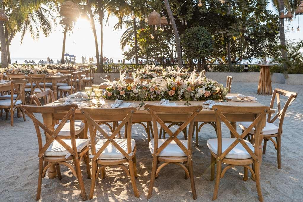 Hilton Santa Marta 호텔 레스토랑 사진