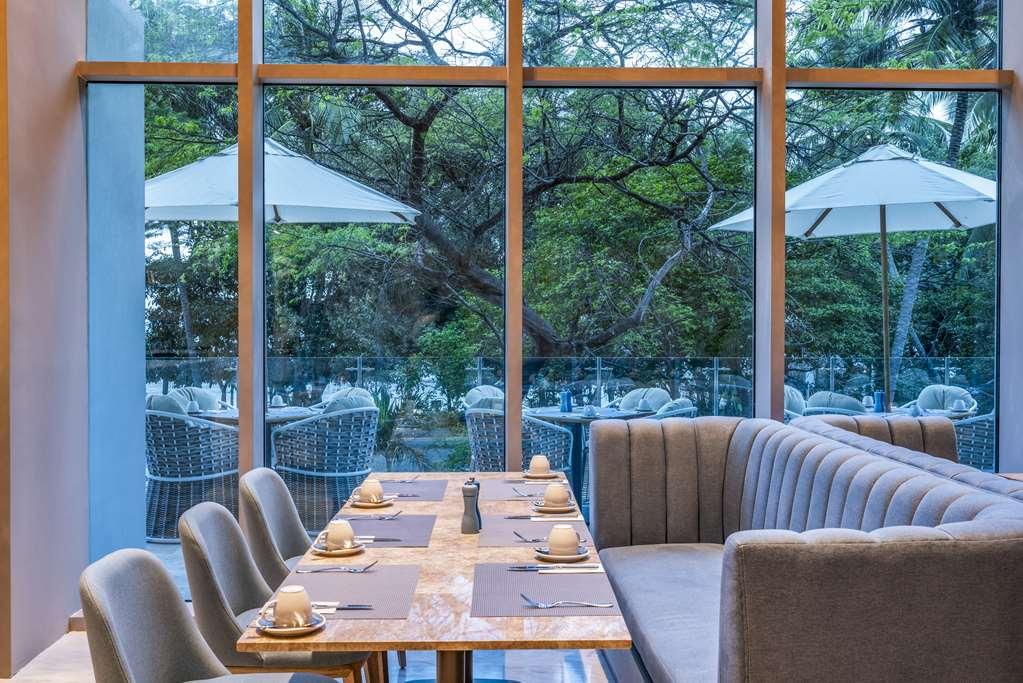 Hilton Santa Marta 호텔 레스토랑 사진