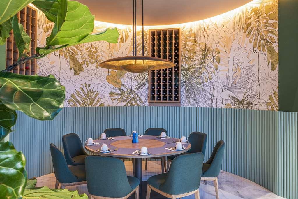 Hilton Santa Marta 호텔 레스토랑 사진