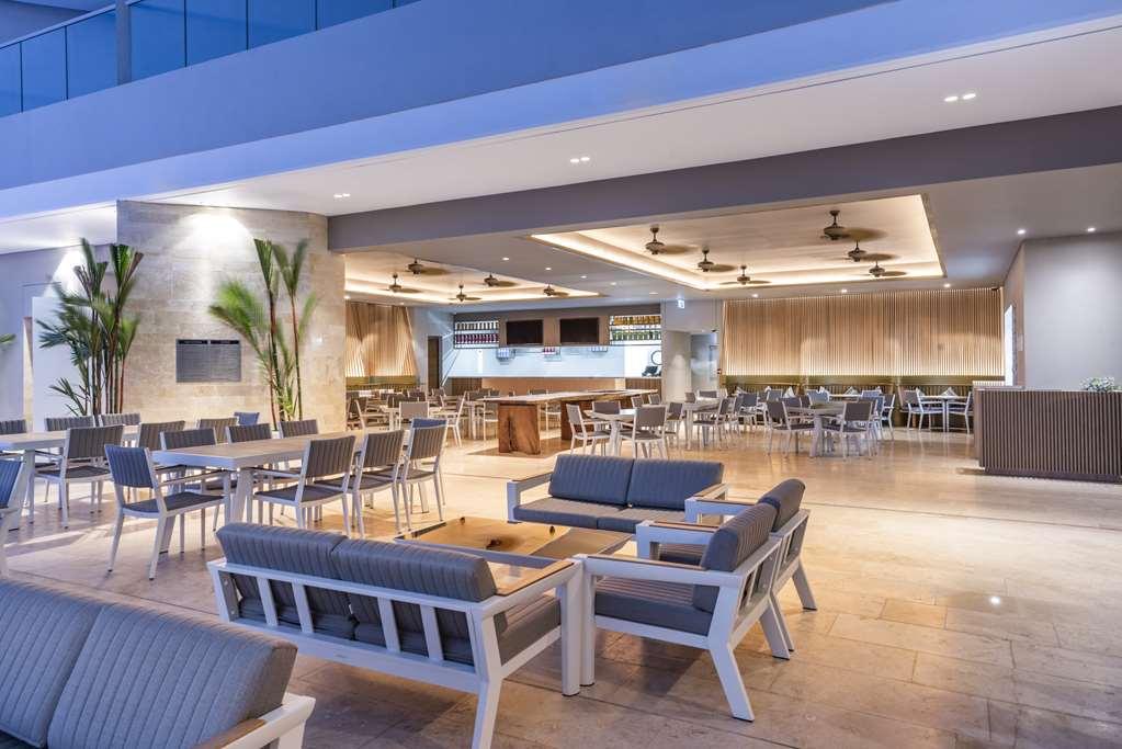 Hilton Santa Marta 호텔 레스토랑 사진